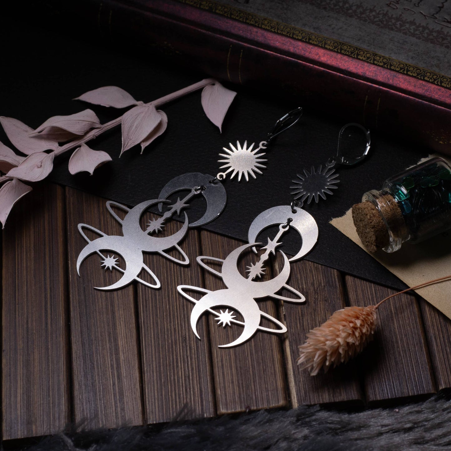 Boucles d'oreilles lune - géométrique céleste en acier