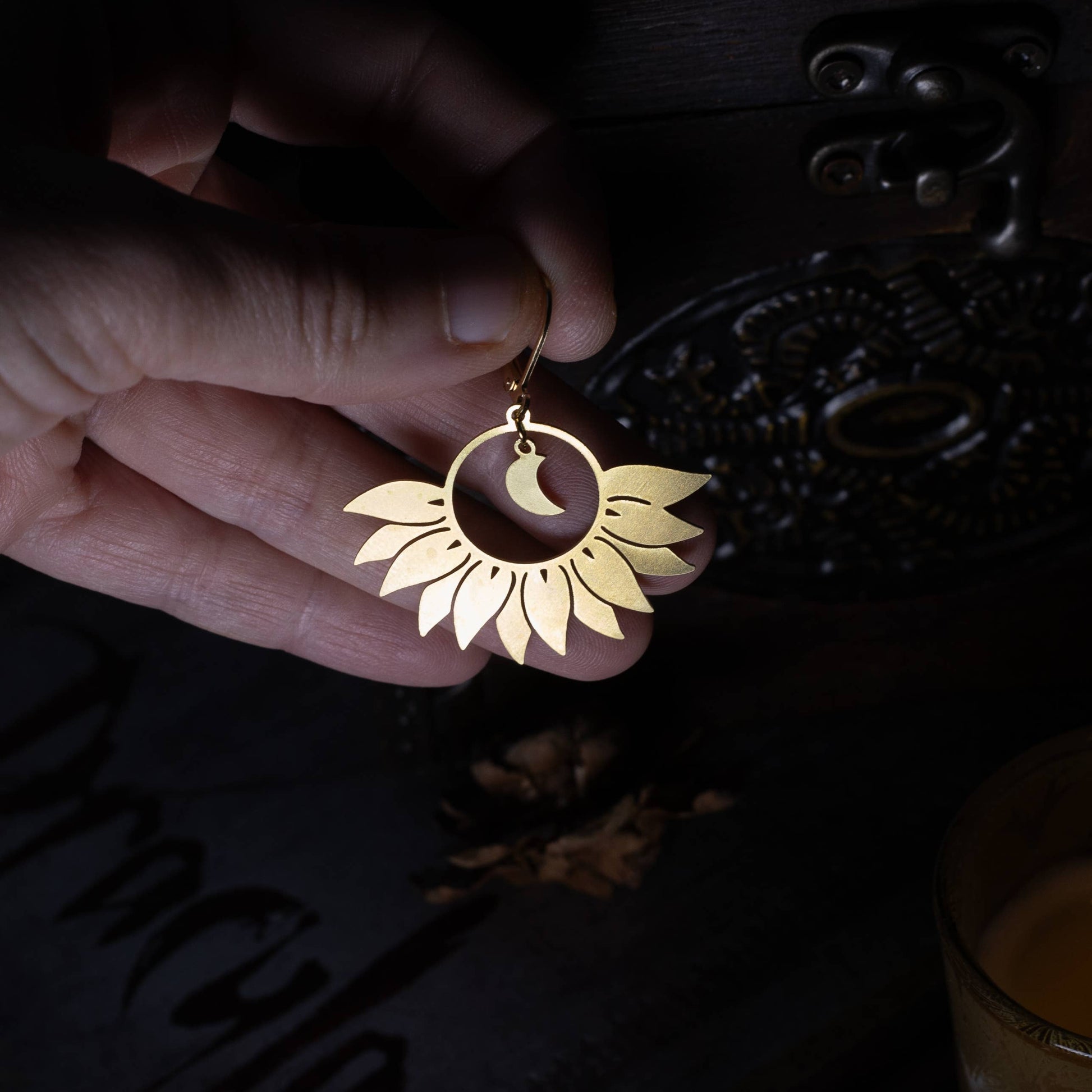 Boucles d'Oreilles Élégantes Fleur | Fleur et Lune | La Ptite Boutique