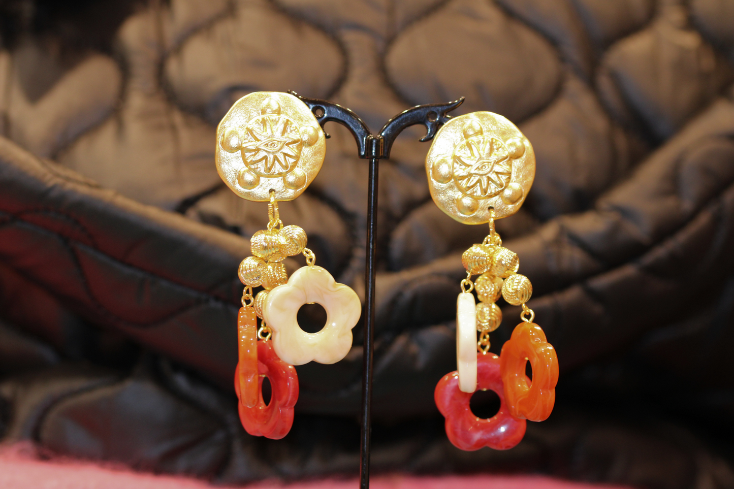 Boucles d’Oreilles à Clip Soleil et Fleur – Rayonnement et Douceur Naturelle