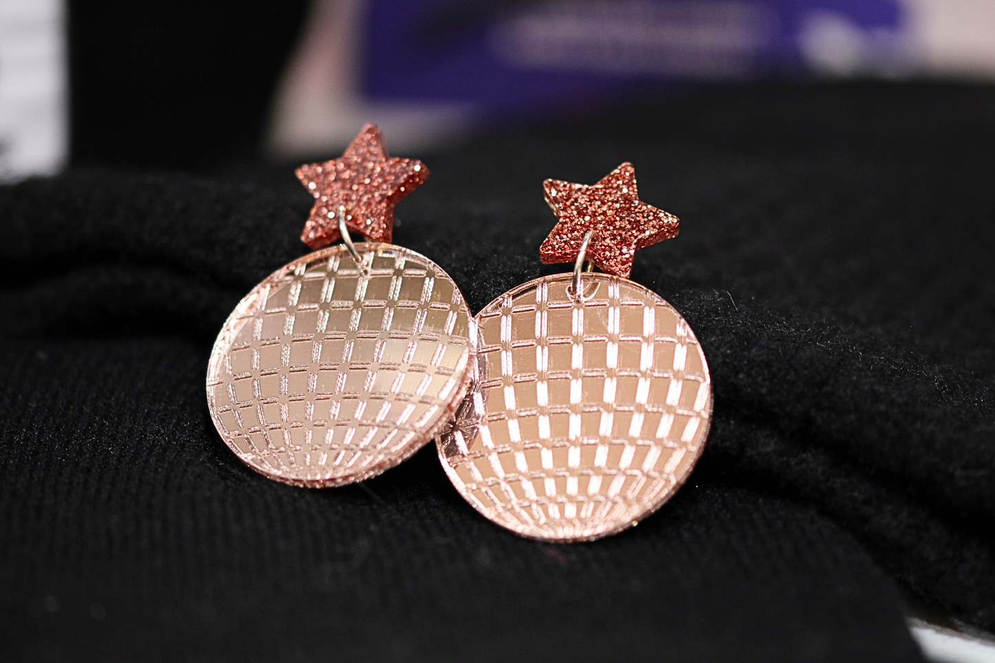 Boucles d'Oreilles Rondes Éclatantes
