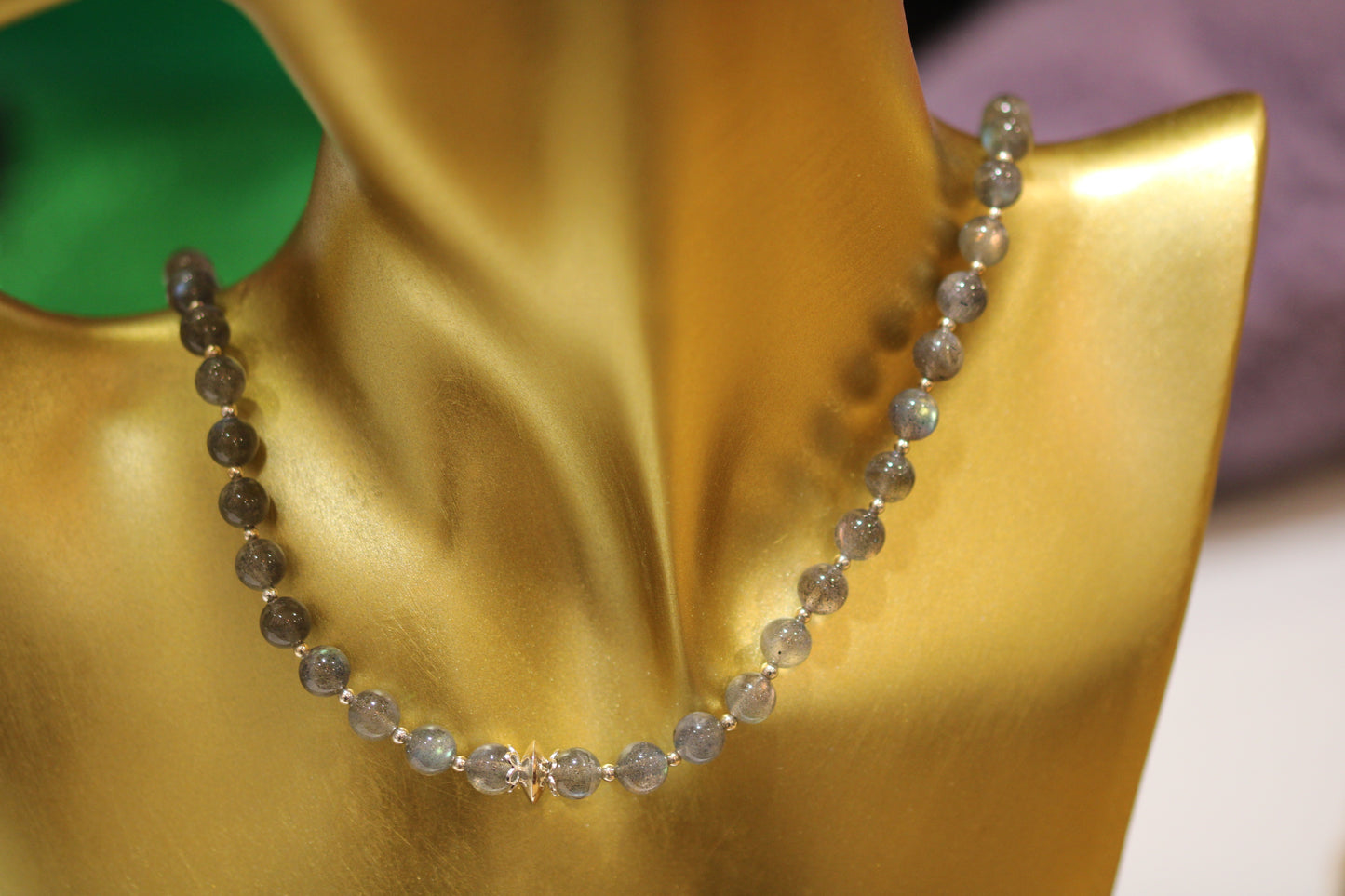 Collier en Pierre Naturelle de Labradorite