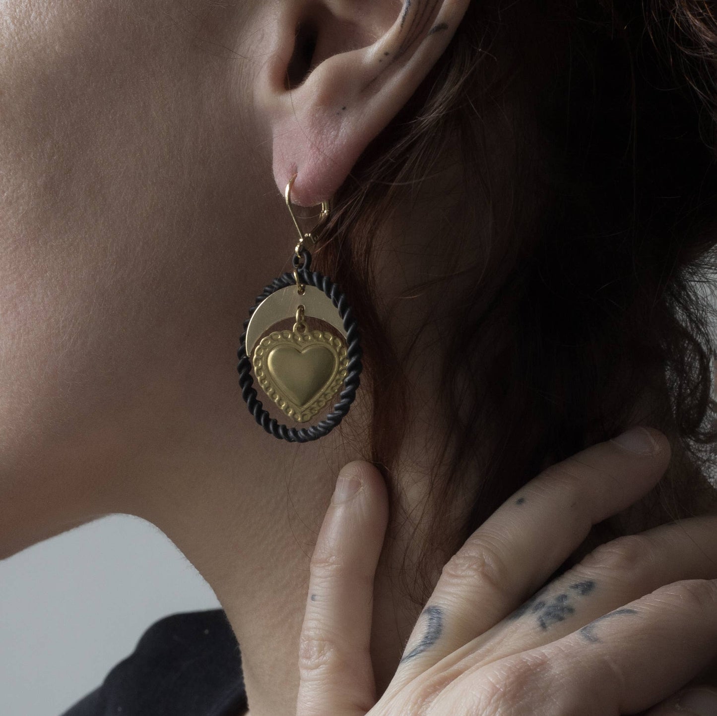 Boucles d'oreilles Créoles noires et Coeur